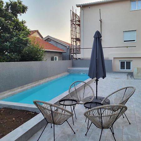 Mini Condo 2 Dl - Studio With A Private Patio Donja Lastva Exterior foto